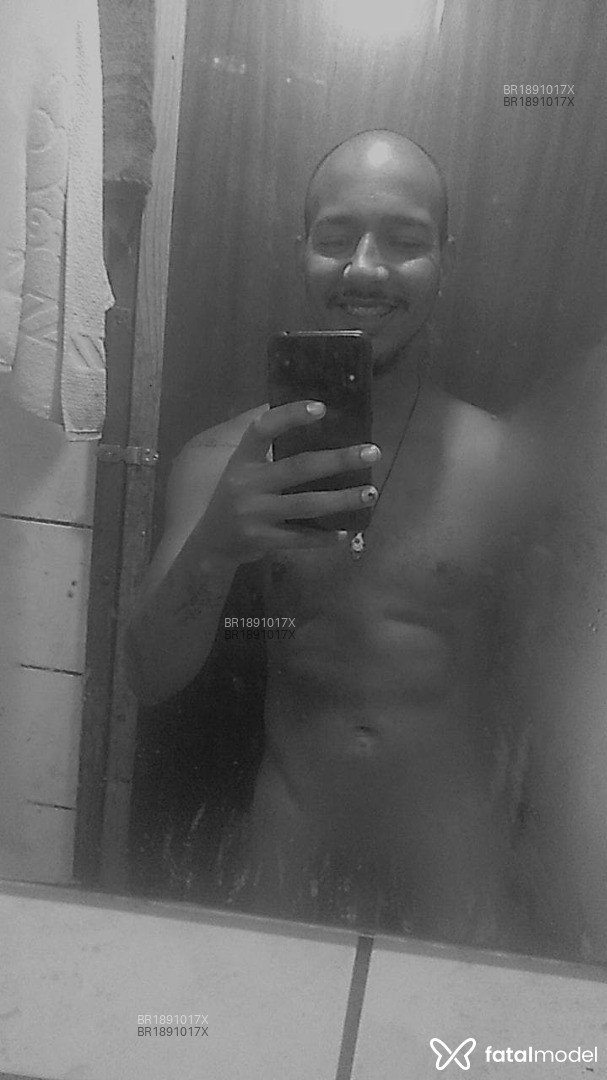 Acompanhante homem sem cabelo de olhos castanhos em Cascavel - Mr Soteropolitano