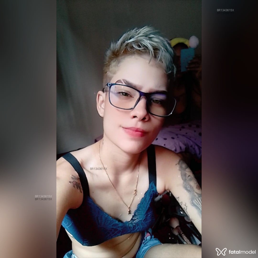Acompanhante mulher loira (o) de olhos castanhos em Manaus Acompanhante mulher loira (o) de olhos castanhos em Manaus - Gabriella