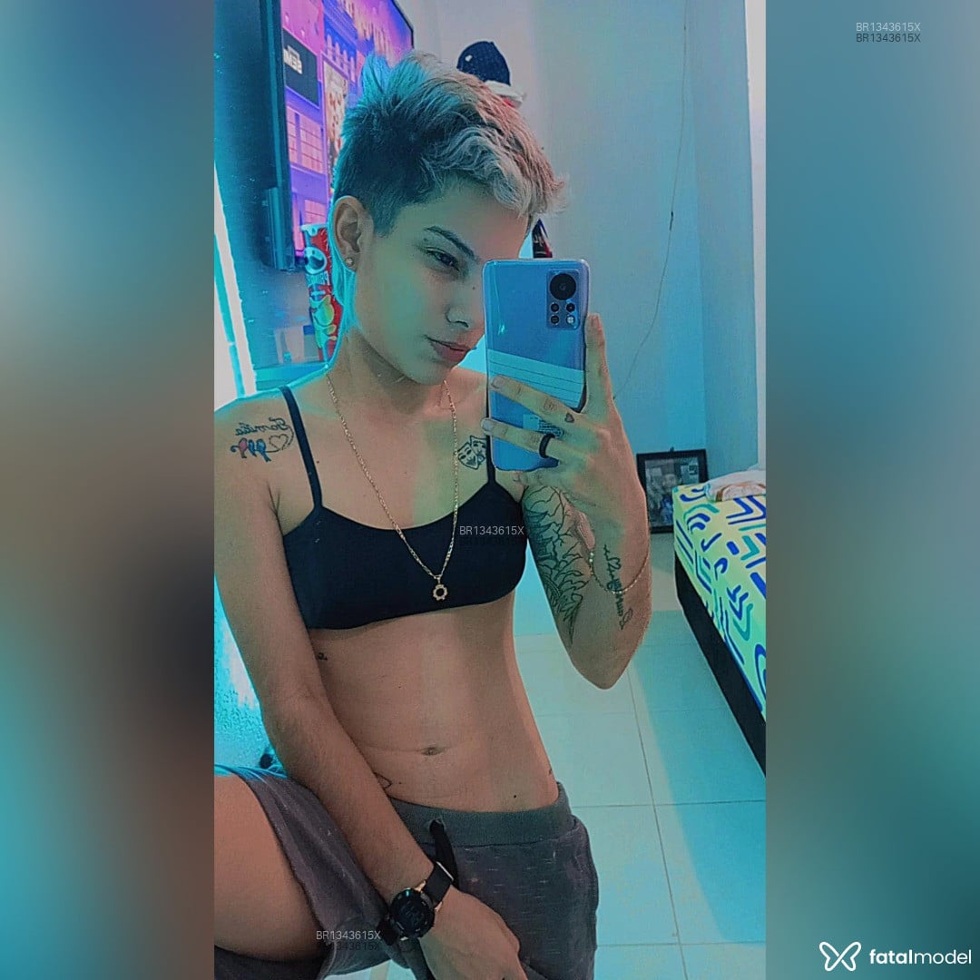 Acompanhante mulher loira (o) de olhos castanhos em Manaus Acompanhante mulher loira (o) de olhos castanhos em Manaus - Gabriella