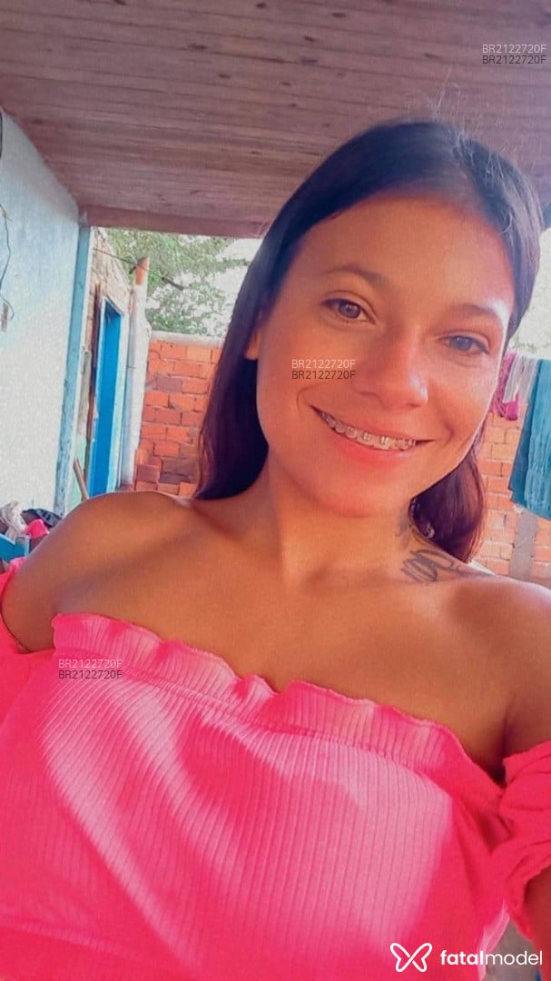 Acompanhante mulher morena (o) de olhos pretos em Santa Maria - Eduarda Alves