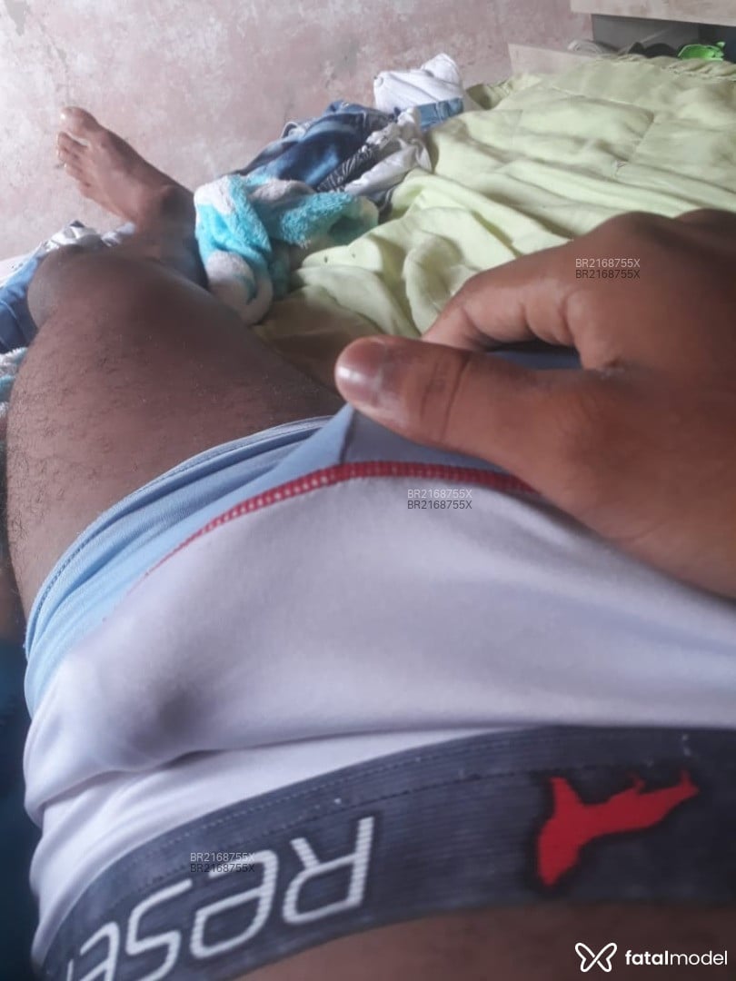 Acompanhante homem morena (o) de olhos castanhos em Uberlândia - Lucas