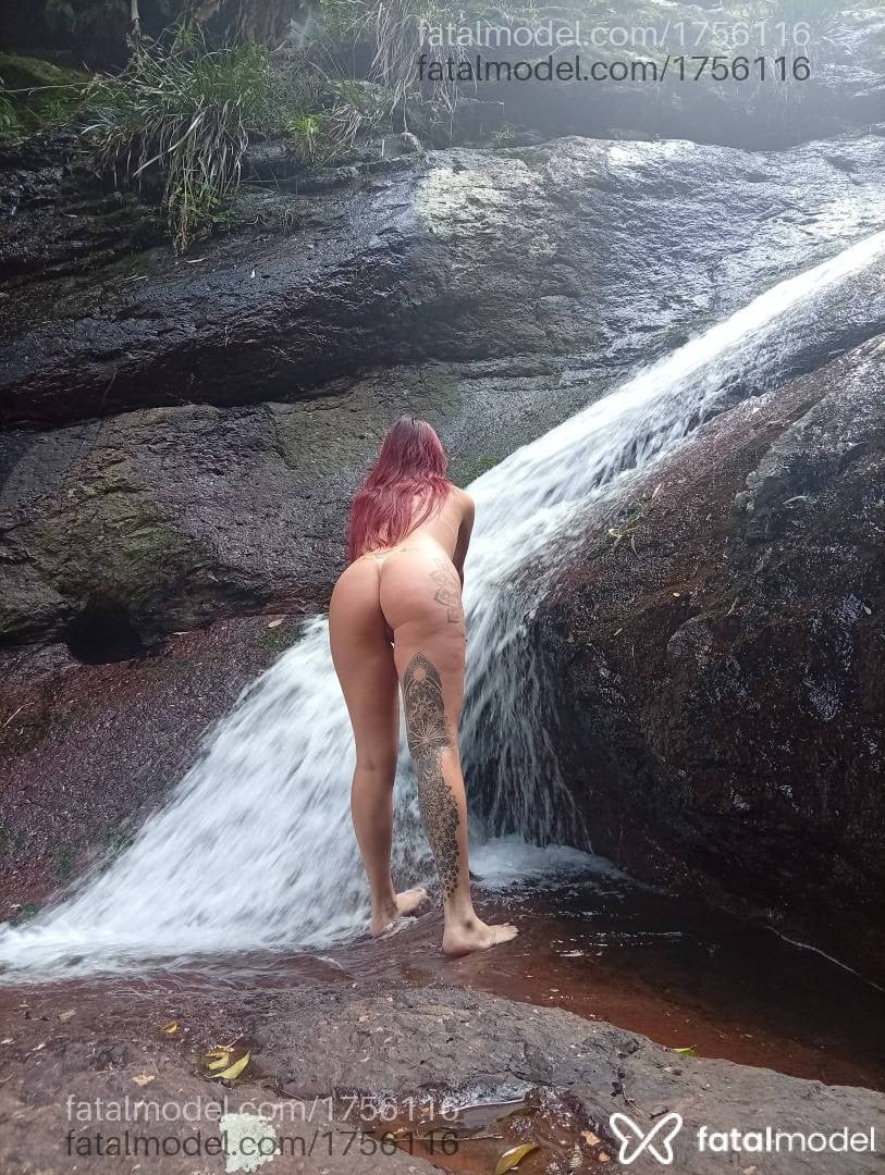 Acompanhante mulher ruiva (o) de olhos mel - Dani