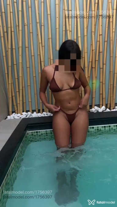 Acompanhante mulher morena (o) de olhos mel em Tubarão Acompanhante mulher morena (o) de olhos mel em Tubarão - Mirela