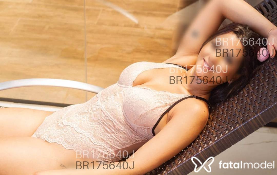 Acompanhante mulher morena (o) de olhos castanhos em Paranavaí - Yasmim