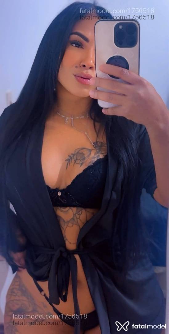 Acompanhante mulher morena (o) de olhos pretos - Thuany