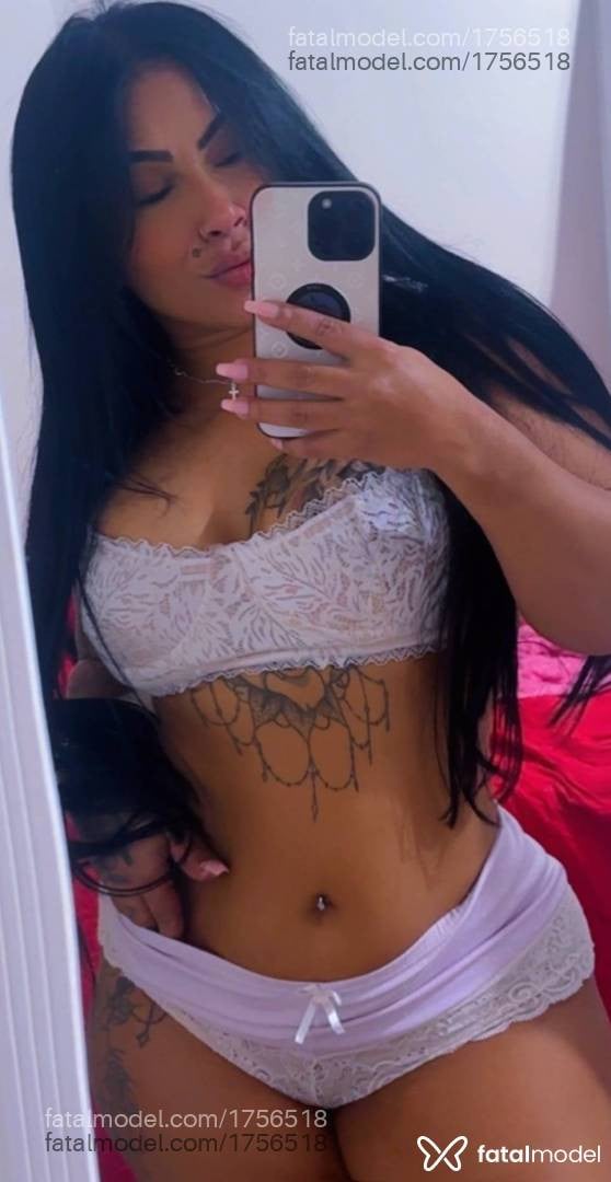 Acompanhante mulher morena (o) de olhos pretos - Thuany