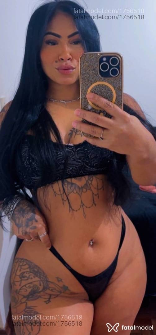 Acompanhante mulher morena (o) de olhos pretos - Thuany