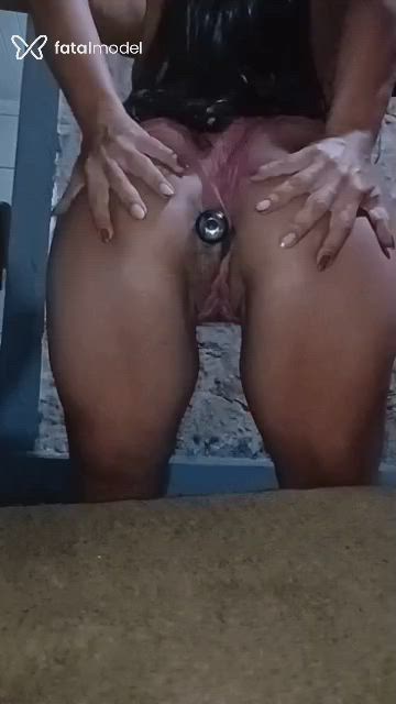 Acompanhante mulher morena (o) de olhos pretos - Déborah