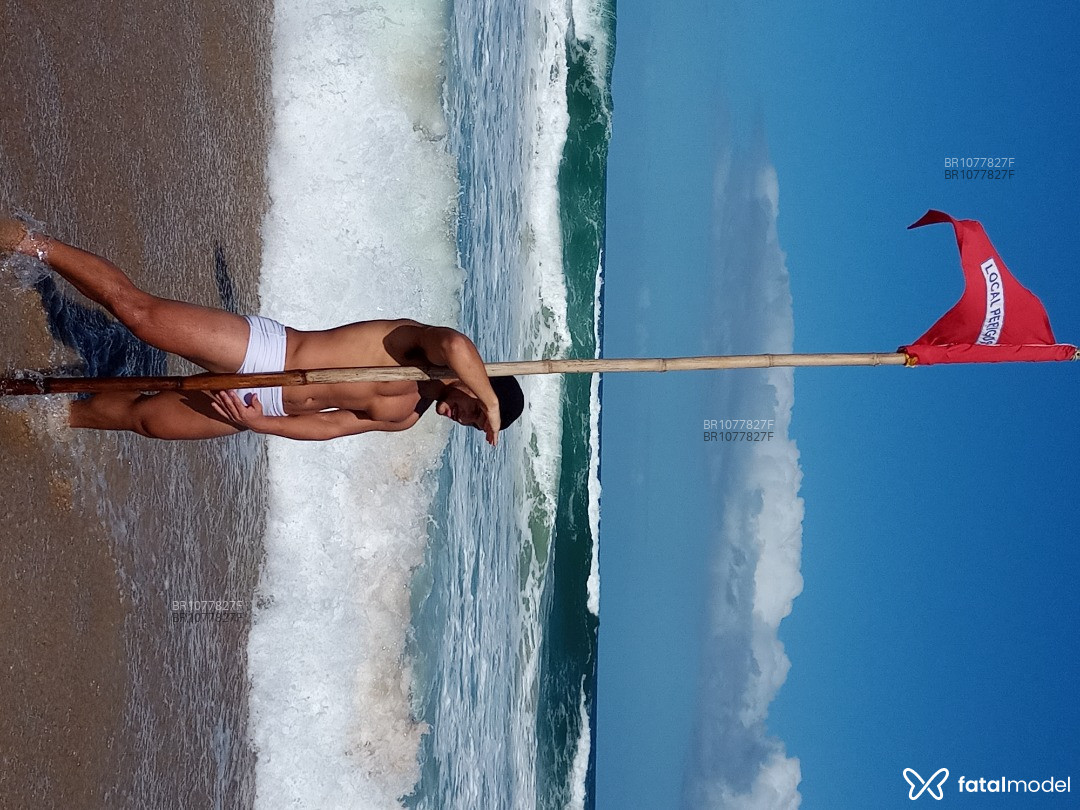 Acompanhante homem morena (o) de olhos castanhos em Florianópolis - HEITOR MARRENTO