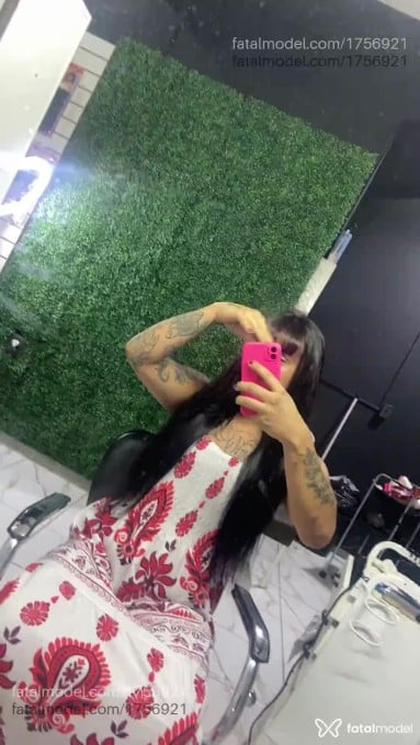 Acompanhante mulher trans morena (o) de olhos castanhos em Paracatu Acompanhante mulher trans morena (o) de olhos castanhos em Paracatu - Alyssa kalilih