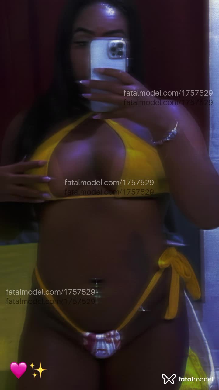 Acompanhante mulher morena (o) de olhos pretos em Juiz de Fora - Aryella
