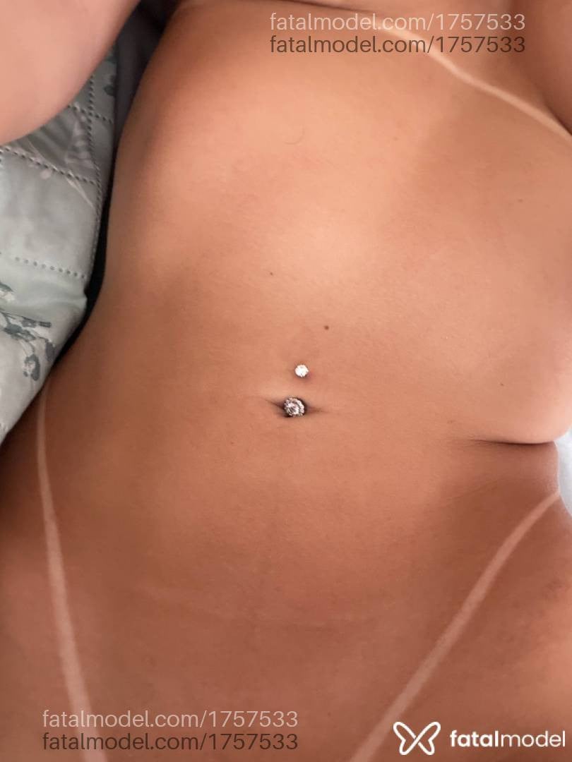 Acompanhante mulher loira (o) de olhos castanhos - Loiraaaa