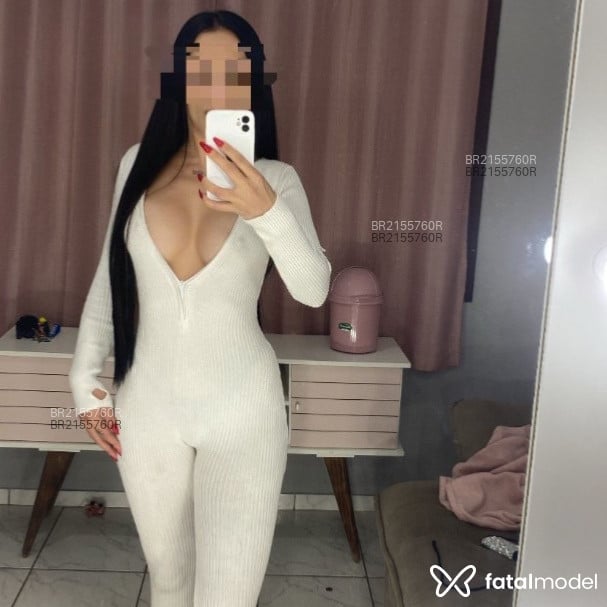 Acompanhante mulher morena (o) de olhos castanhos - Maite