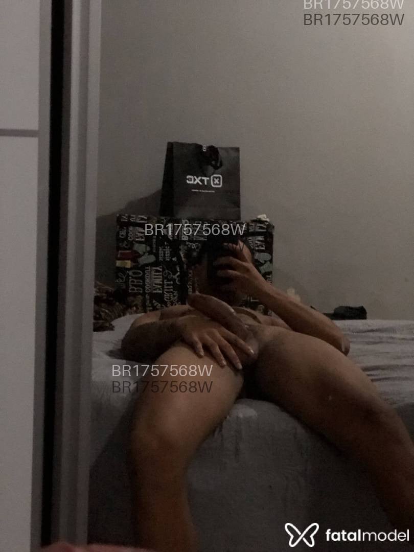 Acompanhante homem morena (o) de olhos castanhos em Itapema - Raley Junior