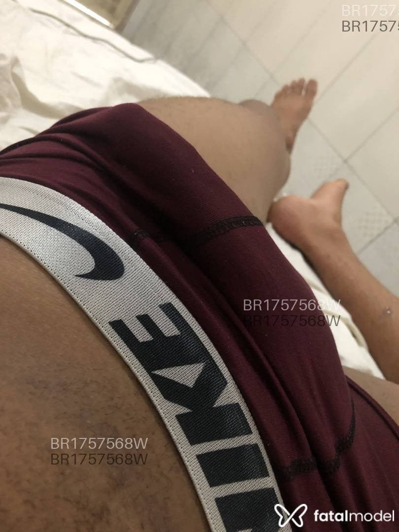 Acompanhante homem morena (o) de olhos castanhos em Itapema - Raley Junior