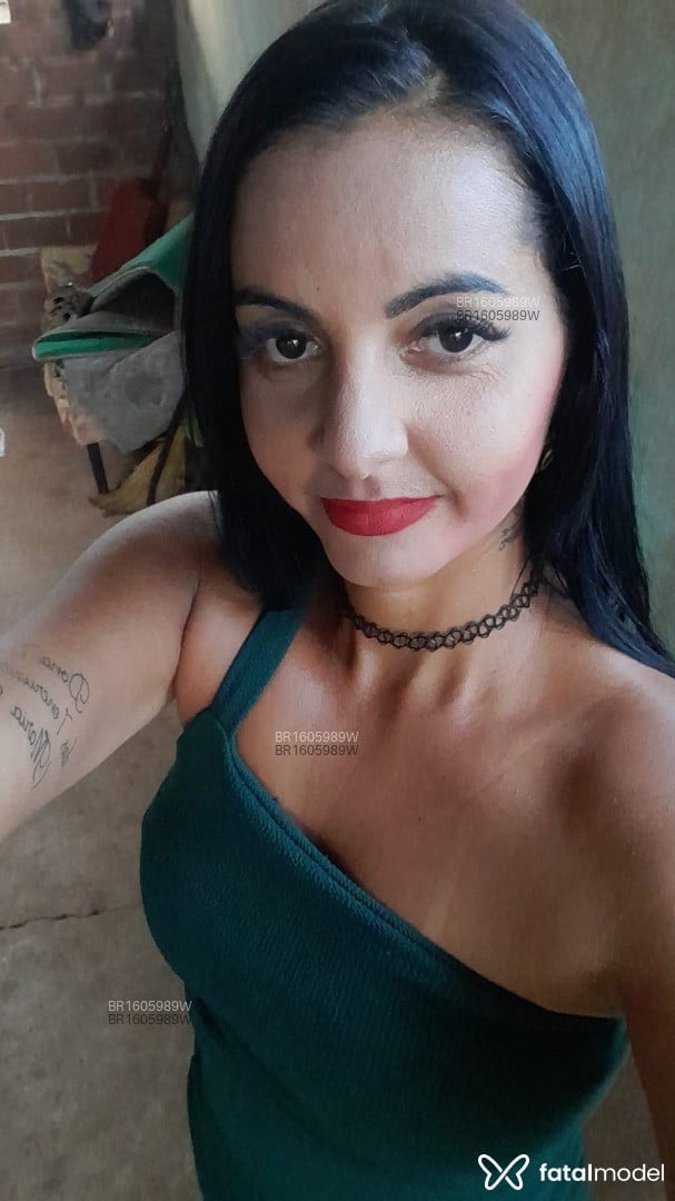 Acompanhante mulher morena (o) de olhos castanhos em Iporá - Thaís