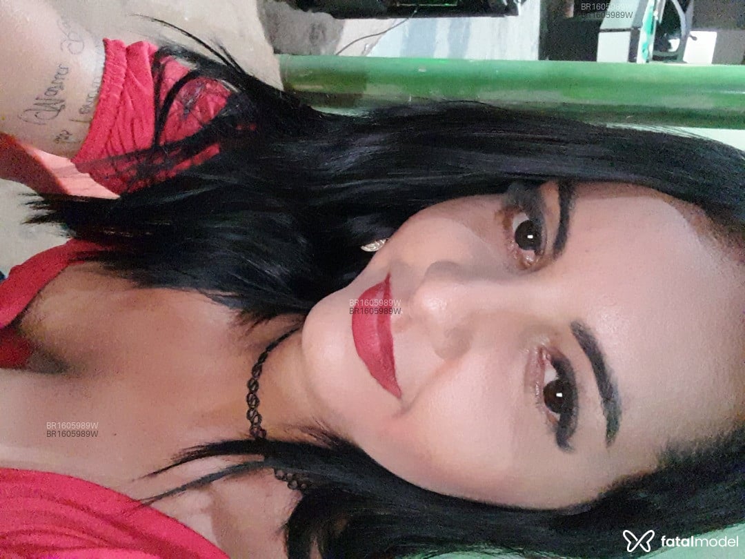 Acompanhante mulher morena (o) de olhos castanhos em Iporá Acompanhante mulher morena (o) de olhos castanhos em Iporá - Thaís