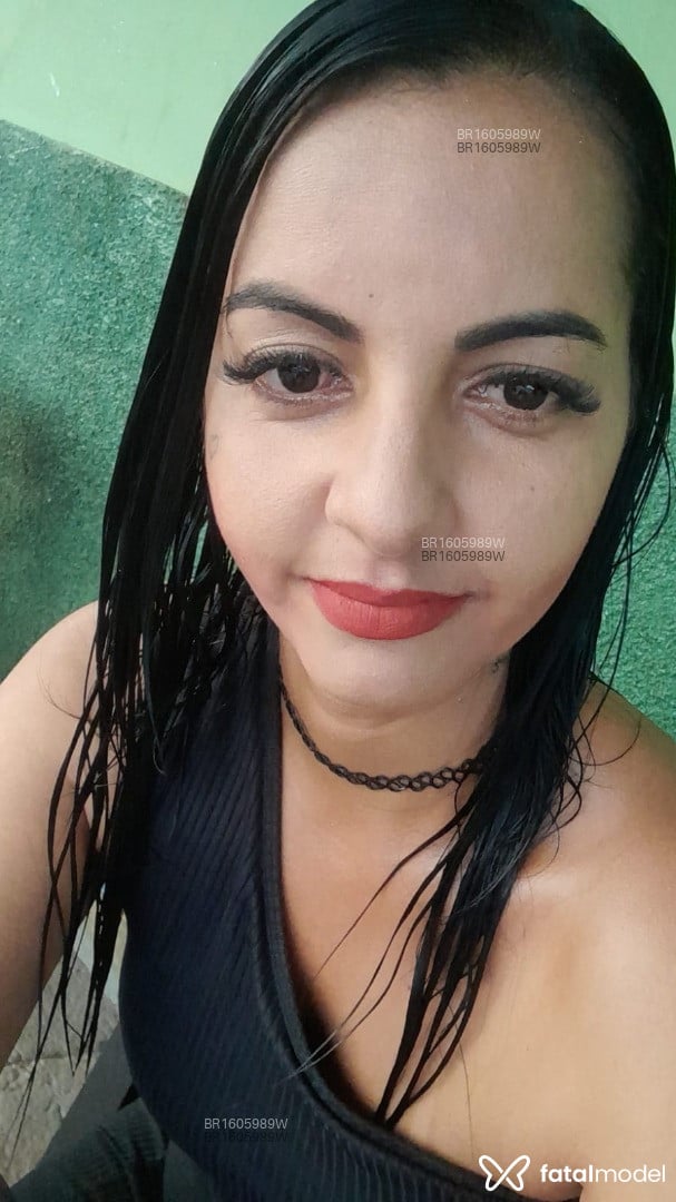 Acompanhante mulher morena (o) de olhos castanhos em Iporá Acompanhante mulher morena (o) de olhos castanhos em Iporá - Thaís