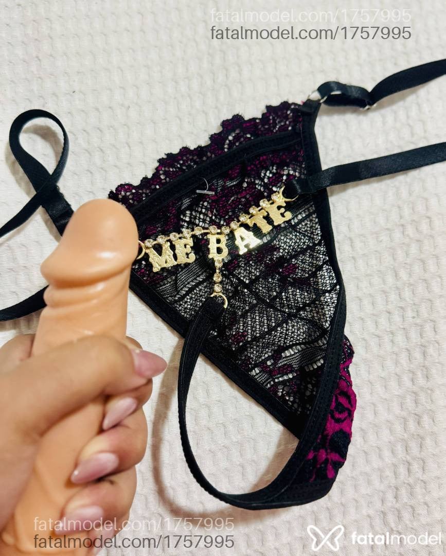 Acompanhante mulher com cabelo castanho de olhos mel - Luana Couto