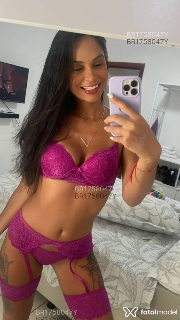 Acompanhante mulher morena (o) de olhos pretos em Vila Velha - Ariana Muniz
