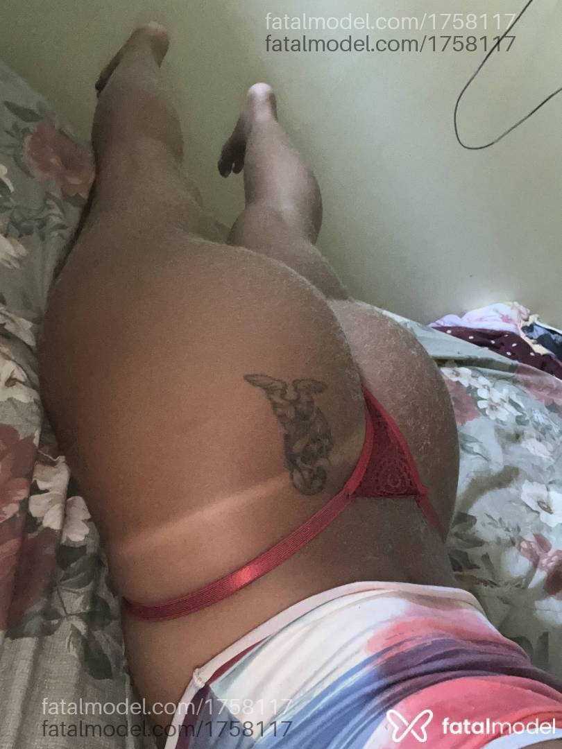 Acompanhante mulher com cabelo castanho de olhos castanhos - July