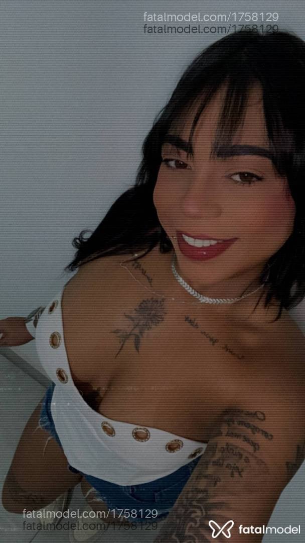 Acompanhante mulher morena (o) de olhos mel - Tete Velvet