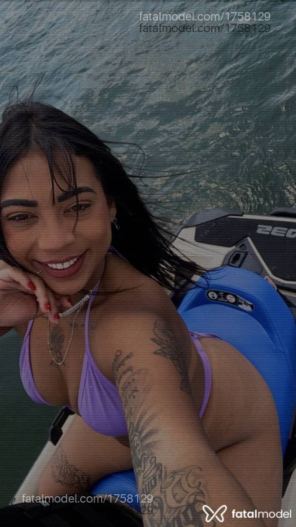 Acompanhante mulher morena (o) de olhos mel - Tete Velvet