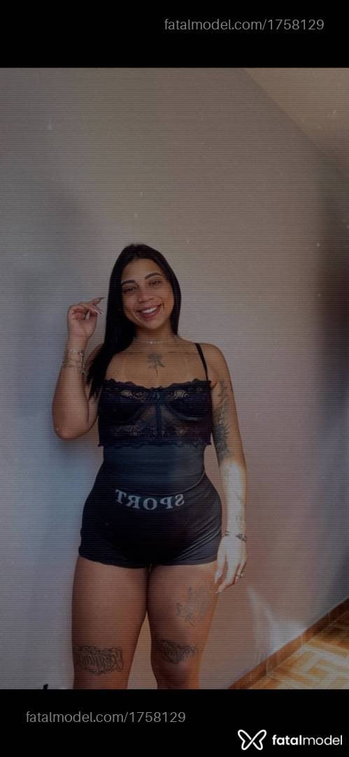 Acompanhante mulher morena (o) de olhos mel - Tete Velvet