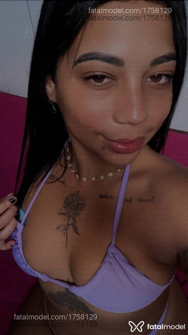 Acompanhante mulher morena (o) de olhos mel - Tete Velvet