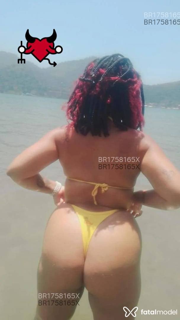 Acompanhante mulher com cabelo castanho de olhos castanhos em Angra dos Reis - Cindy