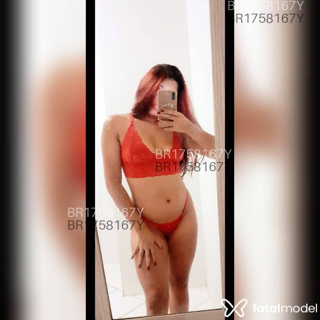 Acompanhante mulher ruiva (o) de olhos castanhos em Caraguatatuba - Aline Ferrari