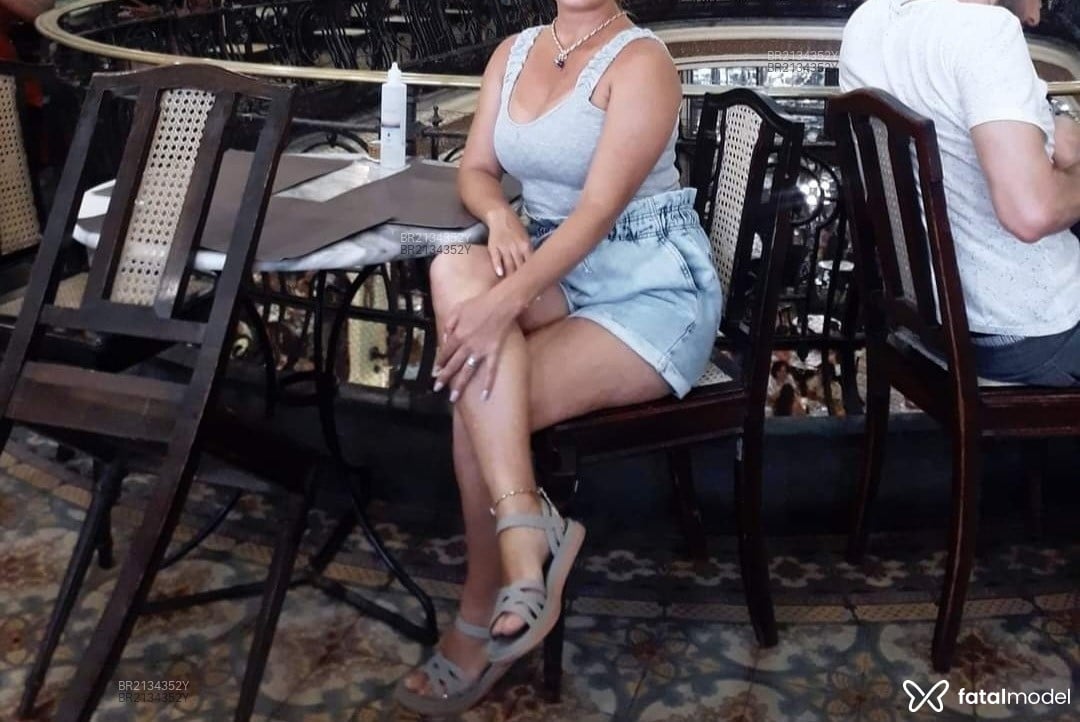 Acompanhante mulher com cabelo castanho de olhos castanhos em Rio de Janeiro - Milla