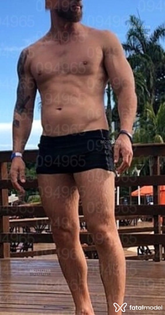 Acompanhante homem loira (o) de olhos azuis em Balneário Camboriú Acompanhante homem loira (o) de olhos azuis em Balneário Camboriú - Viking