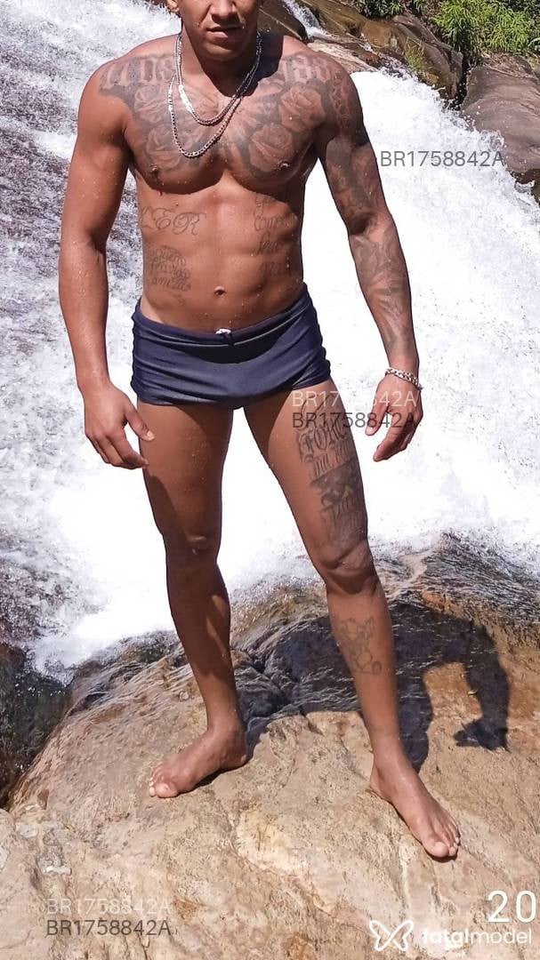 Acompanhante homem morena (o) de olhos castanhos em Ubatuba - Walison Fernandes 