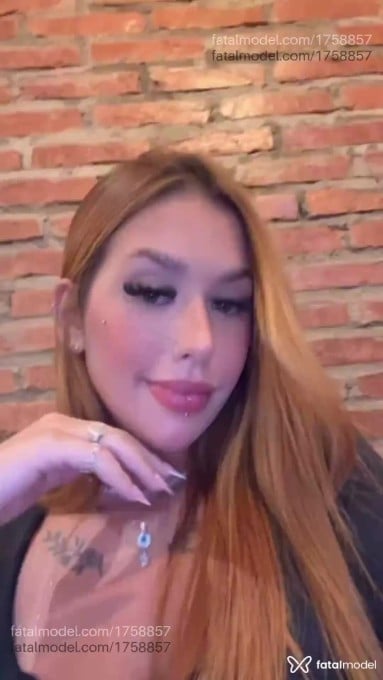 Acompanhante mulher ruiva (o) de olhos castanhos em Itumbiara - Alice