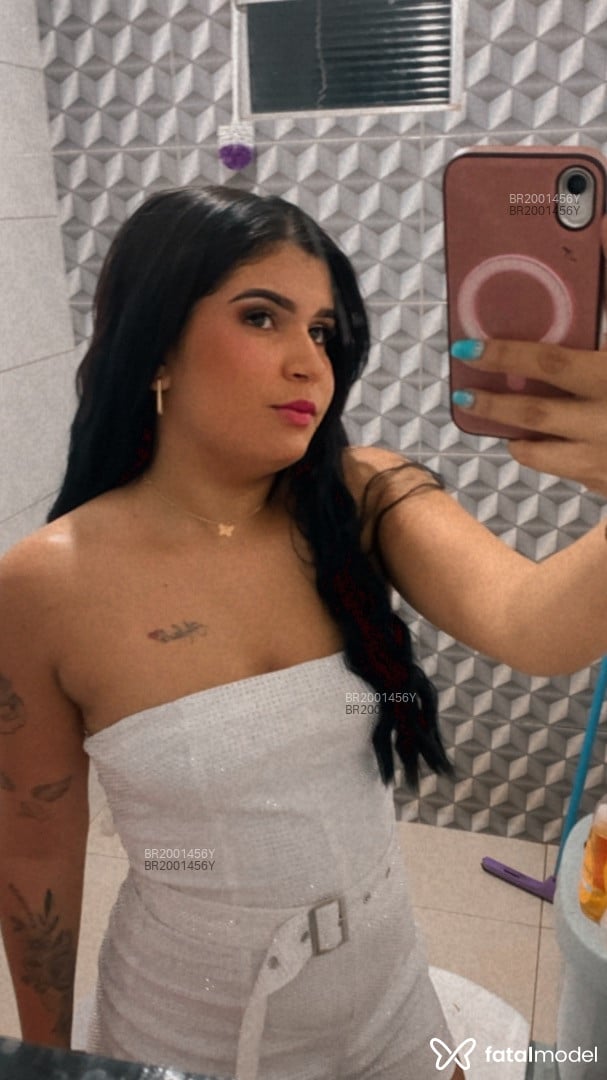 Acompanhante mulher morena (o) de olhos pretos em Luís Eduardo Magalhães - Luara Sofia