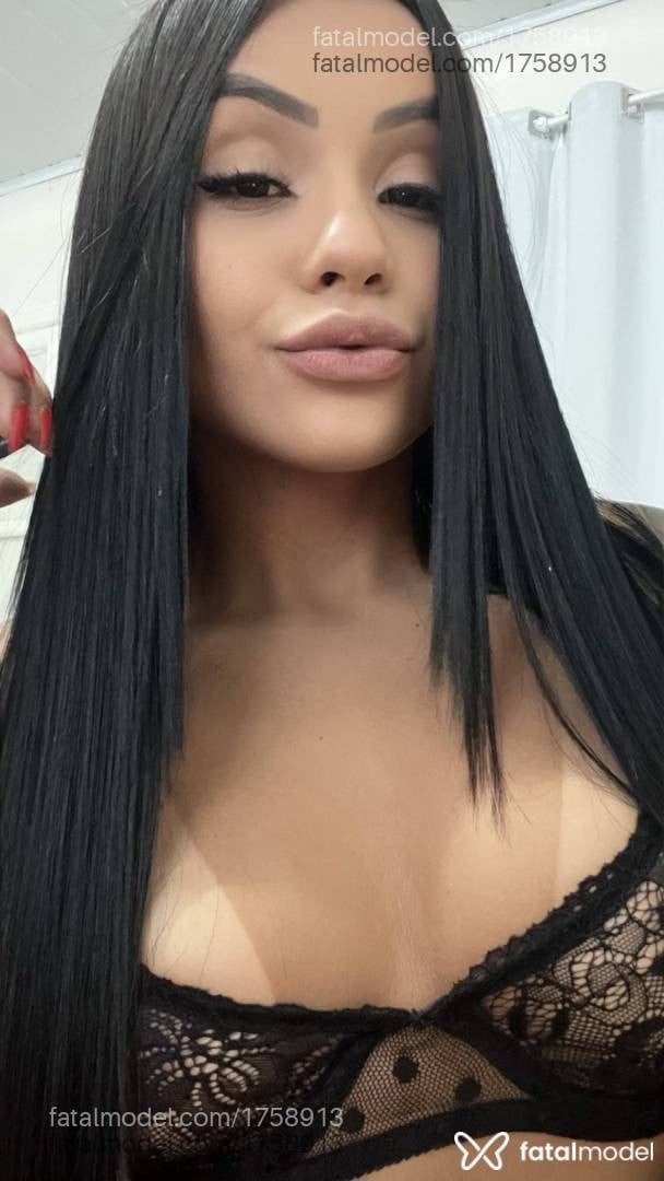 Acompanhante mulher morena (o) de olhos castanhos - Rebeca