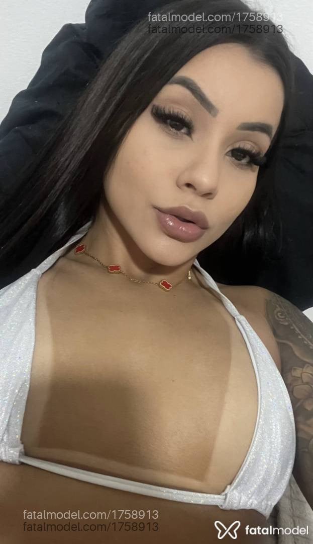 Acompanhante mulher morena (o) de olhos castanhos em São José - Rebeca