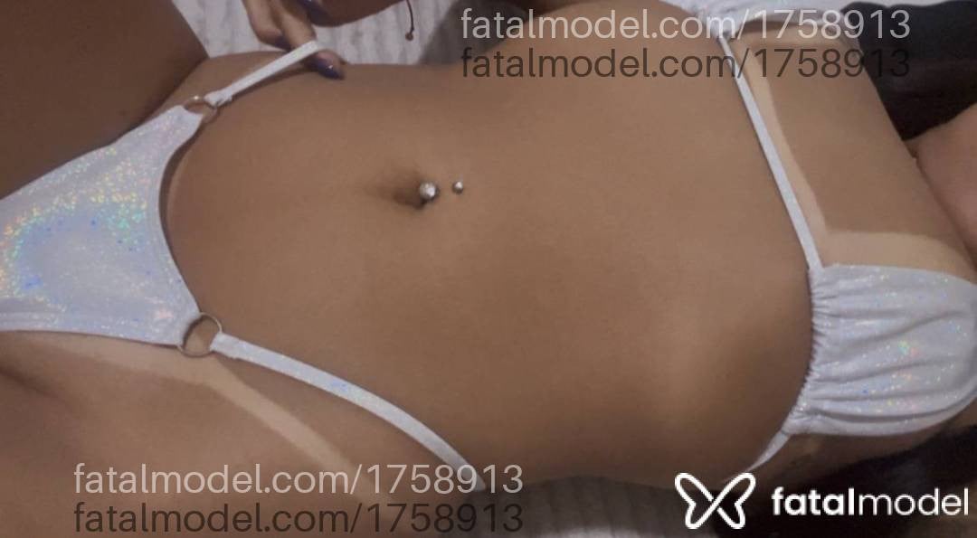 Acompanhante mulher morena (o) de olhos castanhos em São José - Rebeca