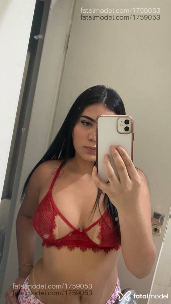 Acompanhante mulher morena (o) de olhos pretos em Cuiabá - Jade campos