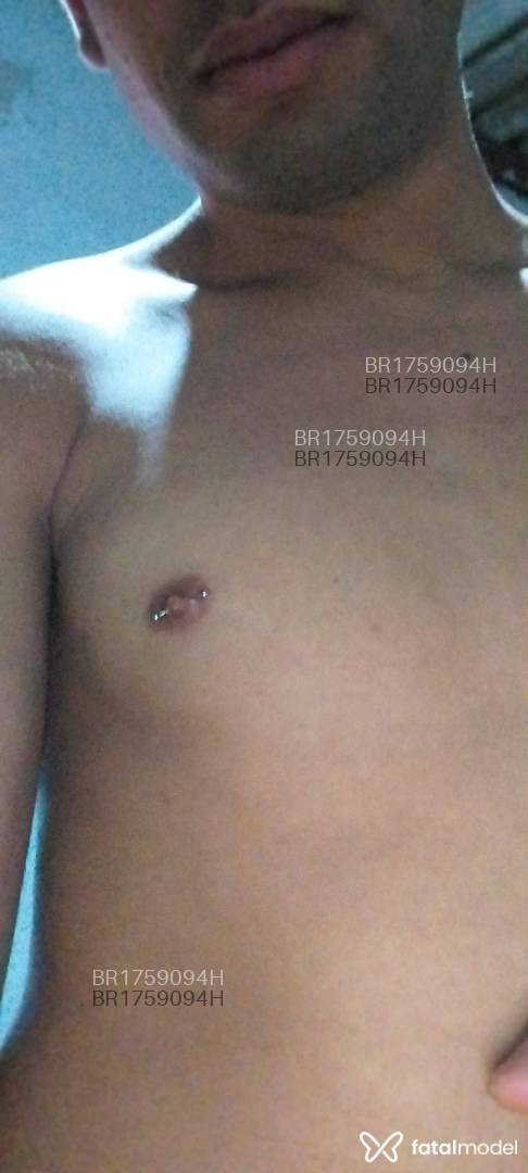 Acompanhante homem morena (o) de olhos pretos - Sexyboy Acompanhante homem morena (o) de olhos pretos - Sexyboy