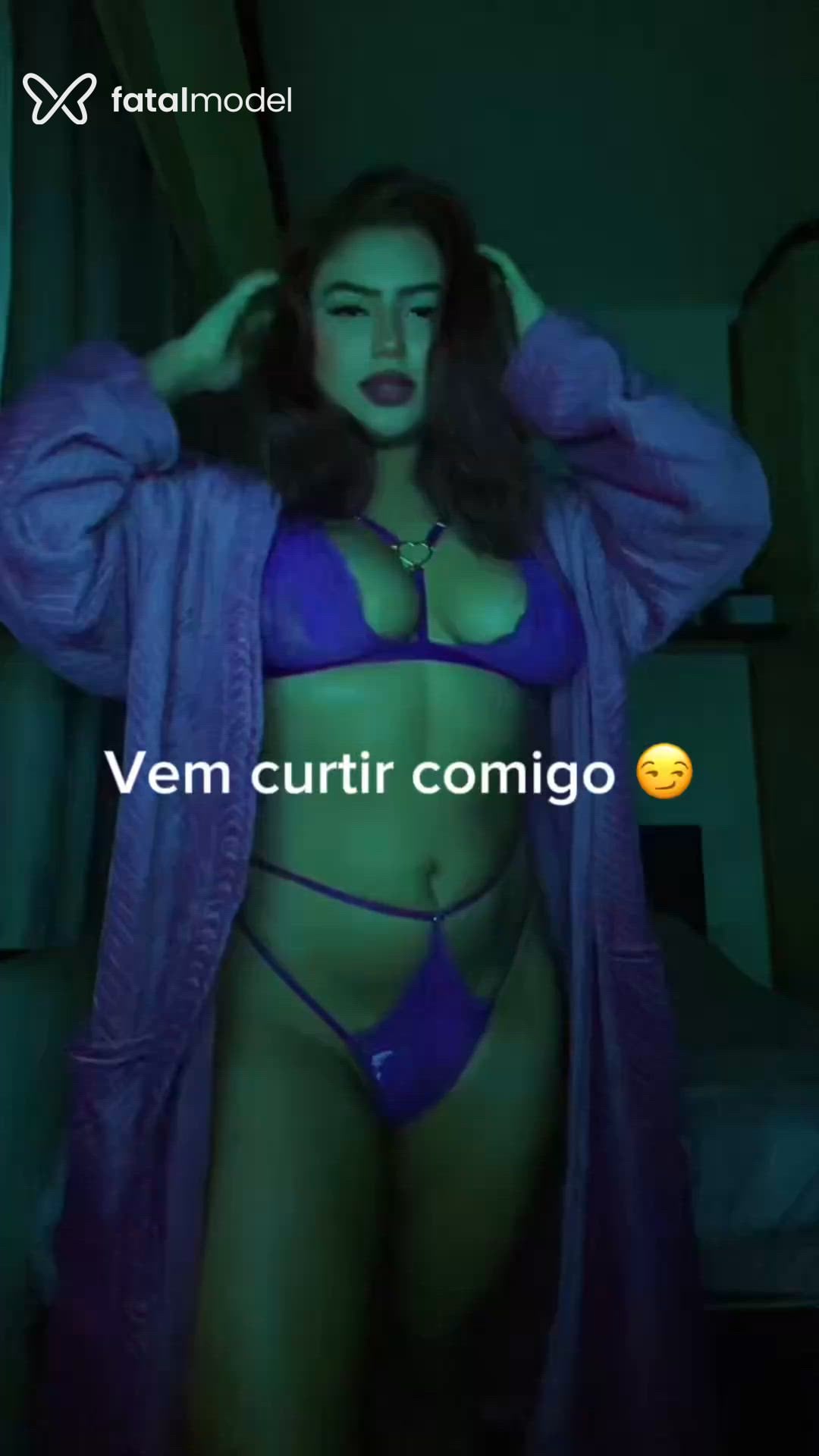 Acompanhante mulher ruiva (o) de olhos castanhos em Brusque Acompanhante mulher ruiva (o) de olhos castanhos em Brusque - Viviane