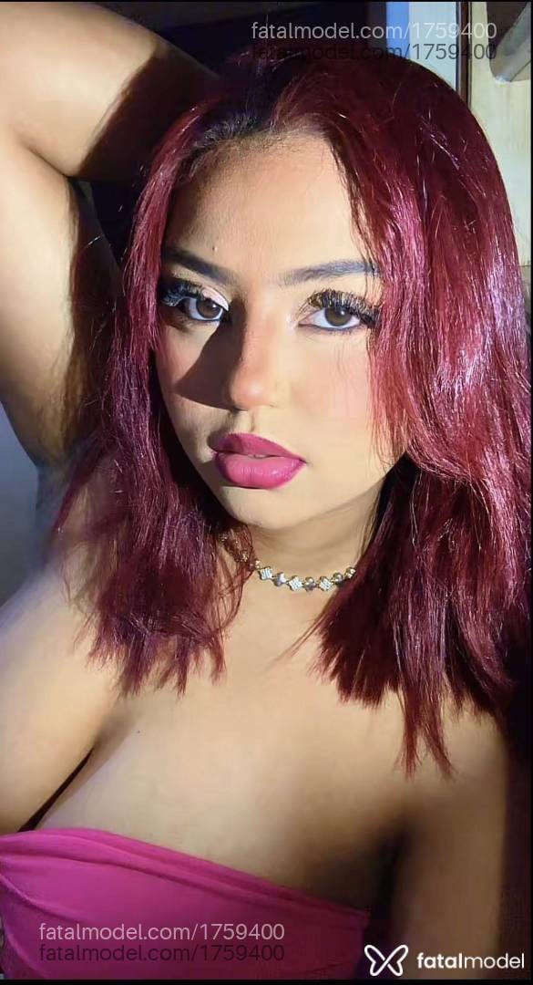 Acompanhante mulher ruiva (o) de olhos castanhos - Viviane
