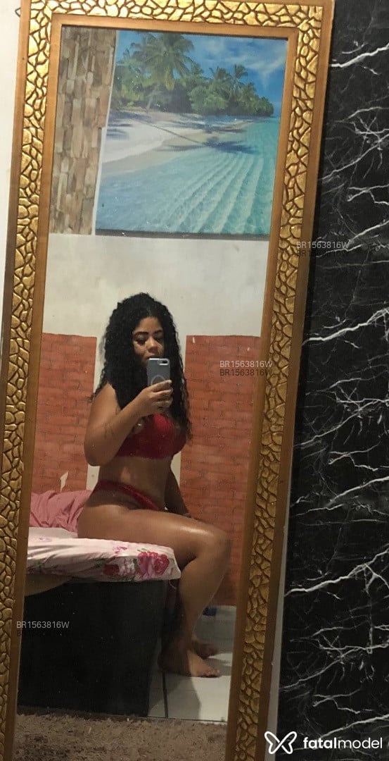 Acompanhante mulher morena (o) de olhos castanhos em Macaé Acompanhante mulher morena (o) de olhos castanhos em Macaé - Maysa