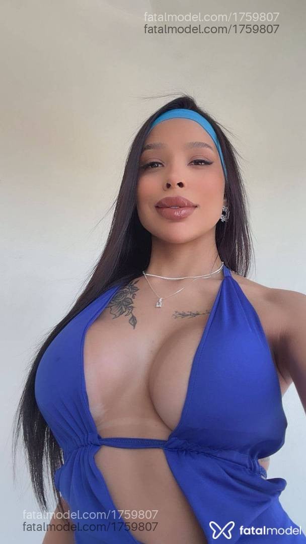 Acompanhante mulher com cabelo castanho de olhos castanhos - Maitê