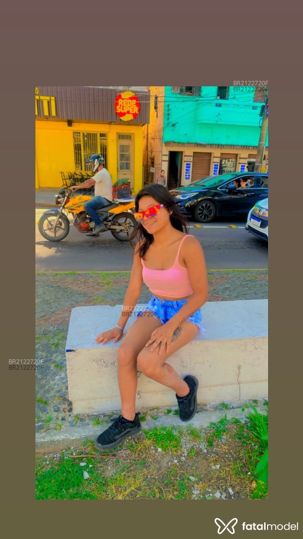 Acompanhante mulher morena (o) de olhos pretos em Santa Maria - Eduarda Alves