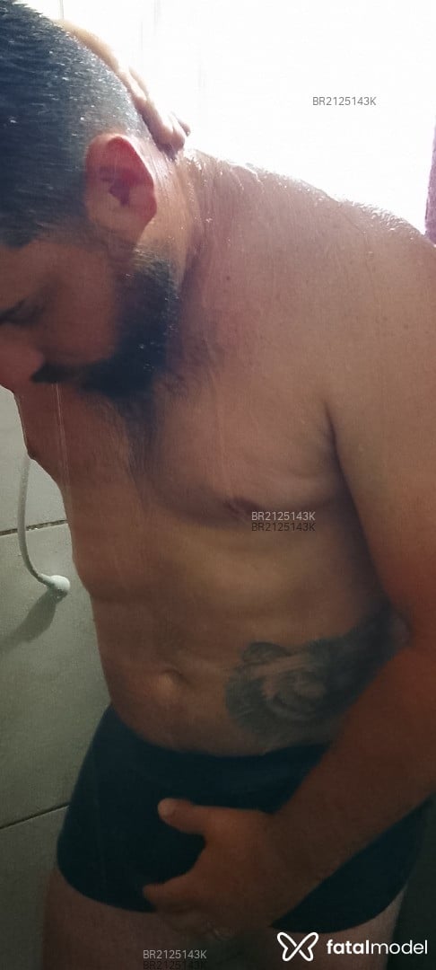 Acompanhante homem morena (o) de olhos castanhos em Imbituba Acompanhante homem morena (o) de olhos castanhos em Imbituba - Ricardo