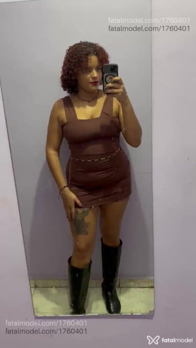Acompanhante mulher com cabelo castanho de olhos castanhos em Araxá Acompanhante mulher com cabelo castanho de olhos castanhos em Araxá - Fernanda