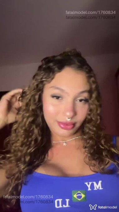 Acompanhante mulher trans loira (o) de olhos castanhos em Curitiba - Mirella novinhax
