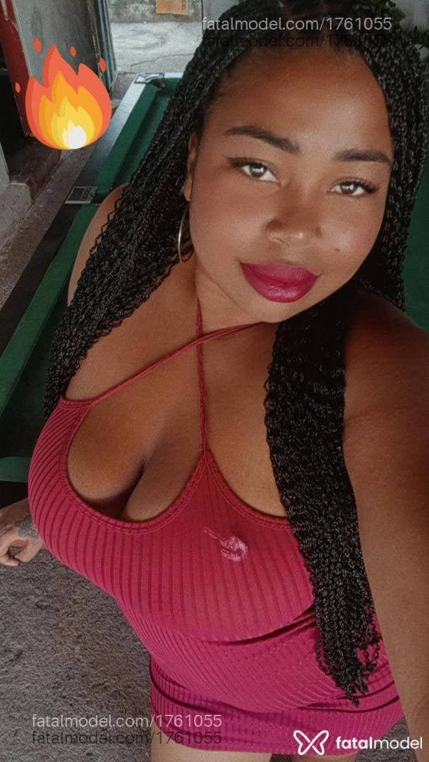 Acompanhante mulher com cabelo castanho de olhos castanhos - Nanda Souza